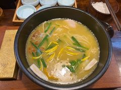 -银米·云南传统过桥米线(双廊黑金冠店)