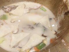 -滇香肴·云南菜蒸汽石锅鱼(云南北路店)