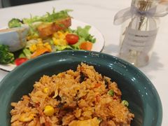 -丽莎沙拉轻食餐厅(国贸店)