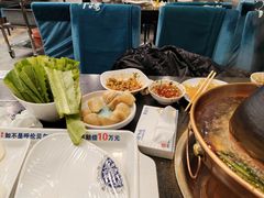 -楼外楼大刀肉传统火锅居(幸福街店)