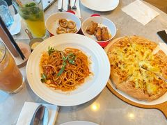 -必胜客(尹山湖歌林公园店)