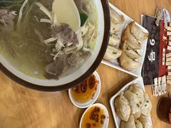 -小姜锅贴(凤凰街店)