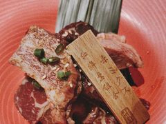 -山川小町·极番烧肉(新地假日广场店)