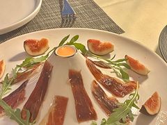 -MONICH牛排融合餐厅(和义大道购物中心店)