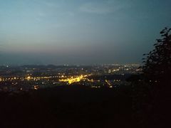 -紫金山山顶公园