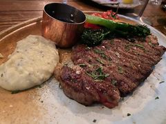 -斯普汇生蚝牛排馆(中骏世界城店)