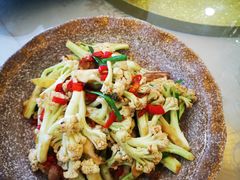 -萬家灯火·私房湘菜·22年老手艺(南岭大道店)