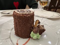 招牌树根蛋糕-莫斯科餐厅