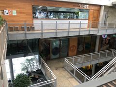 门面-ROAST coffee & eatery