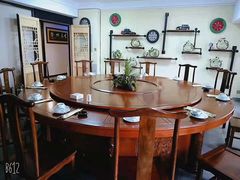 包厢-依江春水烤鸭店