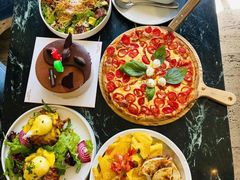 藜麦窝蛋沙拉-The Rug Cafe(王府中环店)