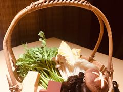 -余欢领鲜火锅(新街口店)