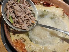 -洱火云南酸菜牛肉火锅(石景山当代商城店)