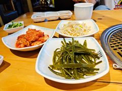 -唯成•韩国炭火烤肉 유성고기