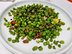 榄菜肉碎四季豆-乾隆美食·本帮菜(黄河路店)