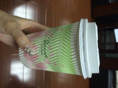 拿铁-全家便利店(江湾镇站店)