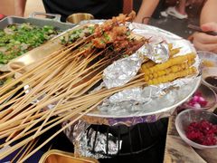 -何师烧烤Pro ·江湖川菜·小龙虾·精酿(太古里旗舰店)