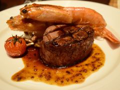 -恰餐厅及酒吧 CHAR Bar & Grill (北京丽都皇冠假日店)