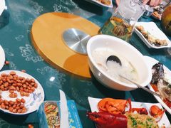 -三亚火车头万人海鲜广场