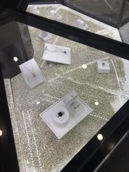 -克拉花园珠宝(诚品生活店)