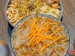 -鼎牛牛炖锅·烤串(温泉路店)
