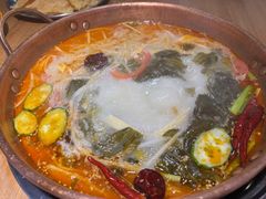 -洱火云南酸菜牛肉火锅(石景山当代商城店)