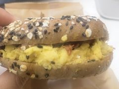 -瑞幸咖啡(武汉经开市民之家店)