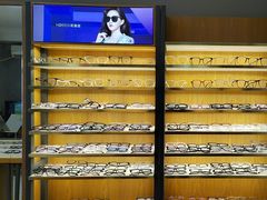 -优医视平价眼镜蔡司依视路折扣工厂店(德胜门店)