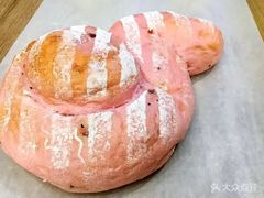 -奈雪的茶(市百一店)