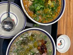 -云阿蛮云南生烫牛肉米线(奉贤路店)