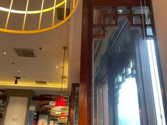 -小天鹅火锅·一线江景洪鼎旗舰店(洪崖洞店)