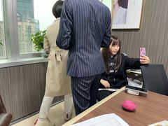 -LAQUEEN 时尚健康假发(万象城总店)