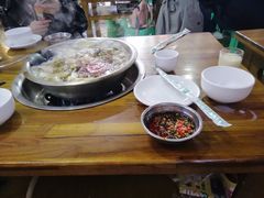 -泸州酸菜豆花火锅川师店