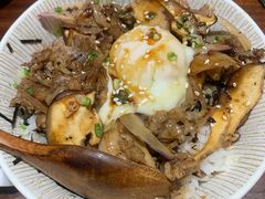牛肉盖饭-信日本料理(信义坊店)