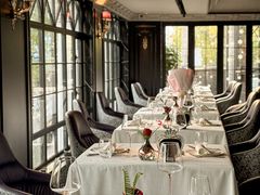 -弦月窗LUNETTE BY AMANDA(复兴路店)