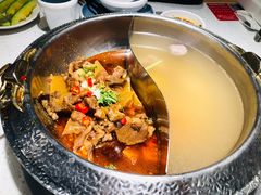 特色牛腩鸳鸯-左庭右院鲜牛肉火锅(苏州园区永旺店)