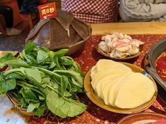 -赵美丽·重庆社区火锅·直营店(火车东站·中豪国际店)