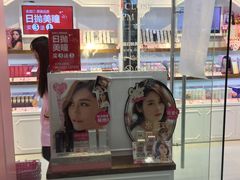 门面-4iNLOOK美瞳店(龙之梦购物中心虹口店)