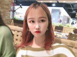 中发-Ly形象设计