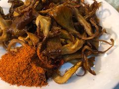 炸菌子-勺子米线·云南传统小吃市集(四方街店)