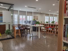 -淮海中路街道图书馆