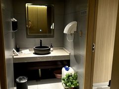 -耳湾躺式采耳SPA馆(保利五月花店)