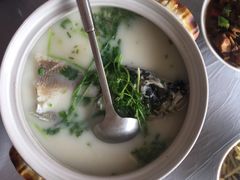 -天乐农家鱼头王(天目湖店)