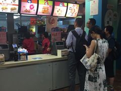-麦当劳(伟城广场店)