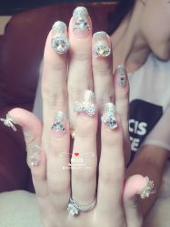 -睫乐园•睫公馆•美睫美甲沙龙