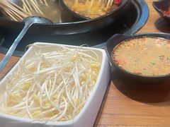 -牛小嫩串串火锅(老国贸总店)