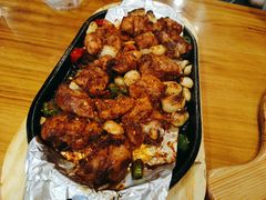 -老东镇啤酒屋海鲜加工·蒸汽海鲜·海鲜烧烤(台东店)