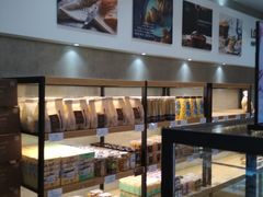 面包甜点陈列柜-金鸡品客(上海路店)