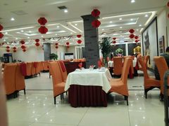 -大鸭梨烤鸭店(金顶街店)