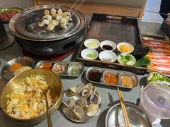 -围炉肉舍•炭烤活鳗•丹东海鲜烤肉(步行街店)